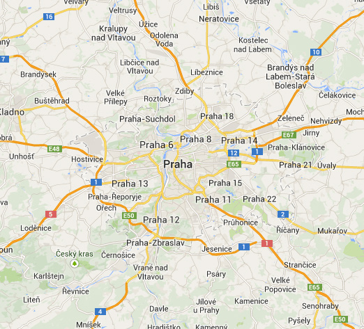 2 Využití Google Maps API v3 Obrázek 2.1: Praha - zoom level 0, 10 a 17 Poslední řádek tohoto kódu umist uje mapu s vlastním nastavením do oddílu s názvem map-canvas.