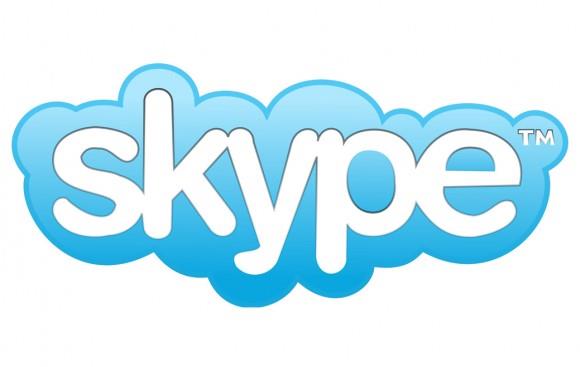 Skype Výhody Rozšířené, účet si zřídí kdokoliv, bez ohledu na organizaci Skupinové