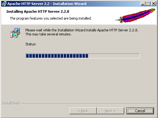 Obrázek 21: Instalace webového serveru Apache Po dokončení instalace se dole v tray liště Windows objeví nová ikona: Obrázek 22: běžící Apache služba V instalačním adresáři serveru je několik