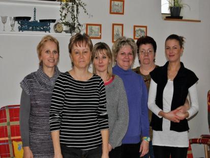 2.3.3 Denní stacionář Název poskytované služby: Denní stacionář VOLBA Adresa a kontakty: Gen. Svobody 2800/68, Šumperk Tel.: 583 550 236 E-mail: denni.stacionar@pontis.