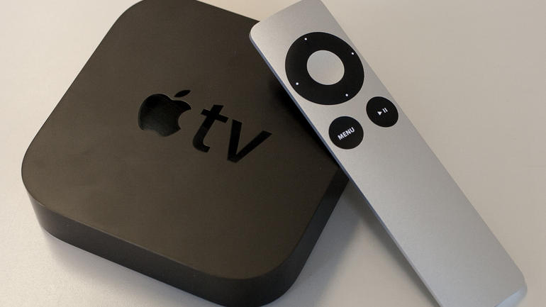 1) Apple TV Přenosná krabička s jednoduchou instalací. Cena Apple TV cca do 2300, Kč s DPH. Jednoduché propojení projektoru a Apple TV pomocí HDMI kabelu.