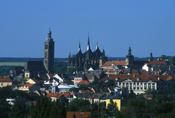 Kutná Hora Již při příjezdu do Kutné hory určitě nepřehlédnete kostel sv. Barbory.