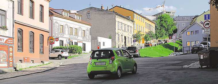 Že provoz na křižovatce, do níž se sbíhá hned šest paprsků (kromě pěti ulic i vjezd k domu, který je zasazen do svahu mezi ulicemi Srázná a Úvoz), není vysoký, potvrzuje také vedoucí odboru dopravy