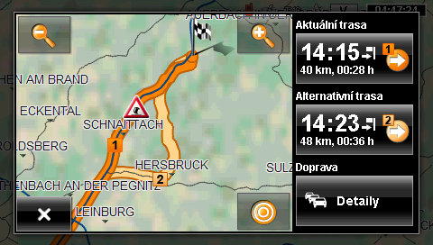 Otevře se okno NÁHLED TMC. Zobrazuje výřez mapy s úsekem trasy, kterého se dopravní informace týká. Dají-li se kvůli dopravní informaci očekávat velké časové ztráty, zobrazí se i možnost objížďky.