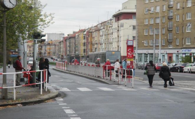 6. místo Zvýšení bezpečnosti chodců na tramvajových zastávkách Radošovická a Kubánské náměstí Projekt: 25 - Strašnice, Vršovice - 175.