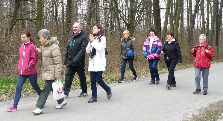 Josefský šmajd 19. března V sobotu odpoledne v 13:00 hodin jsme měli sraz před shopping centrem Břeclav.