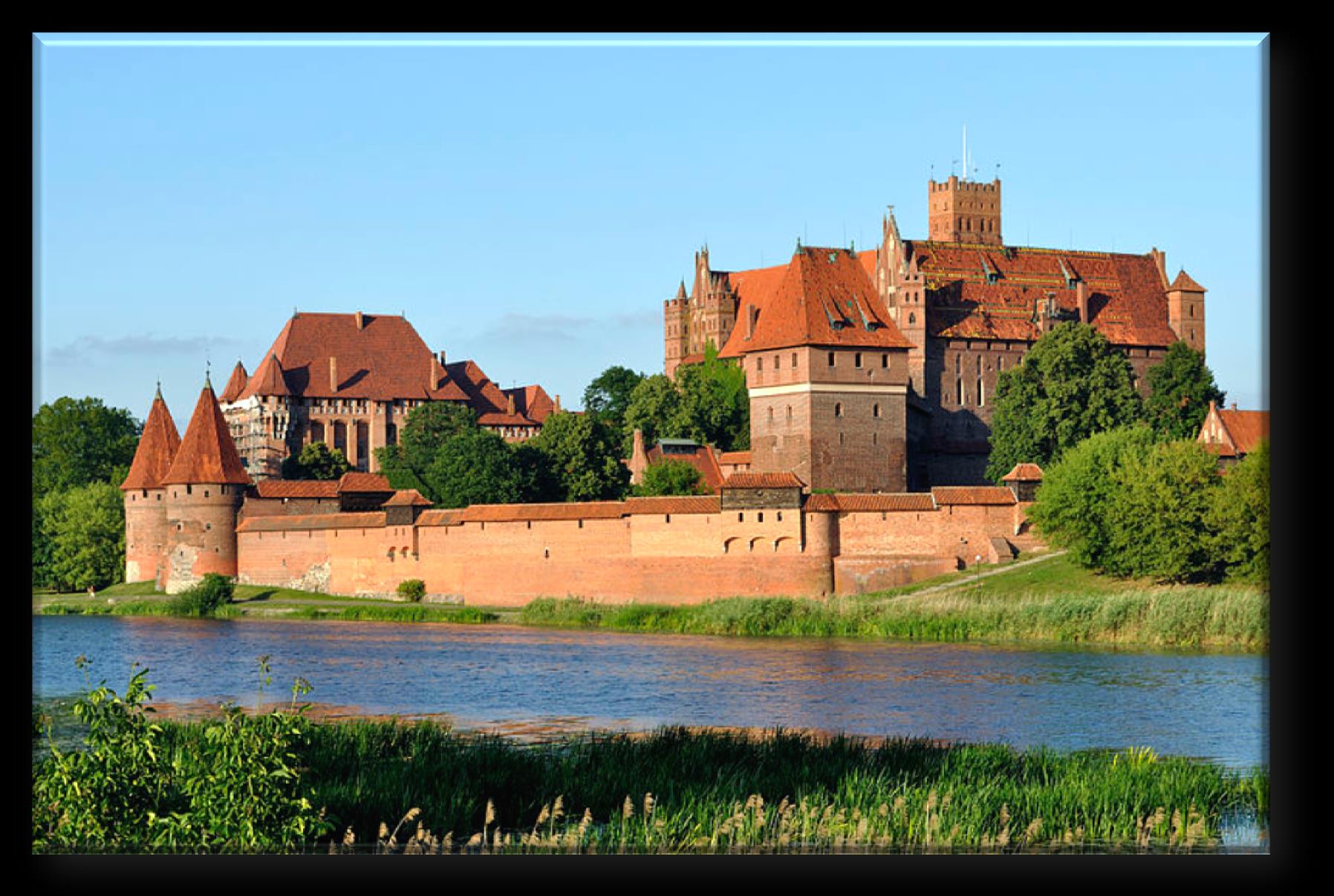Křižácký hrad Malbork na severu země -