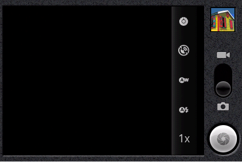 5. Multimediální aplikace 5.1 Fotky a Videa Váš telefon je vybaven 5.0 MPix kamerou pro pořizování fotek a videí. Focení Volba režimu blesku. Nastavení přiblížení. 1.