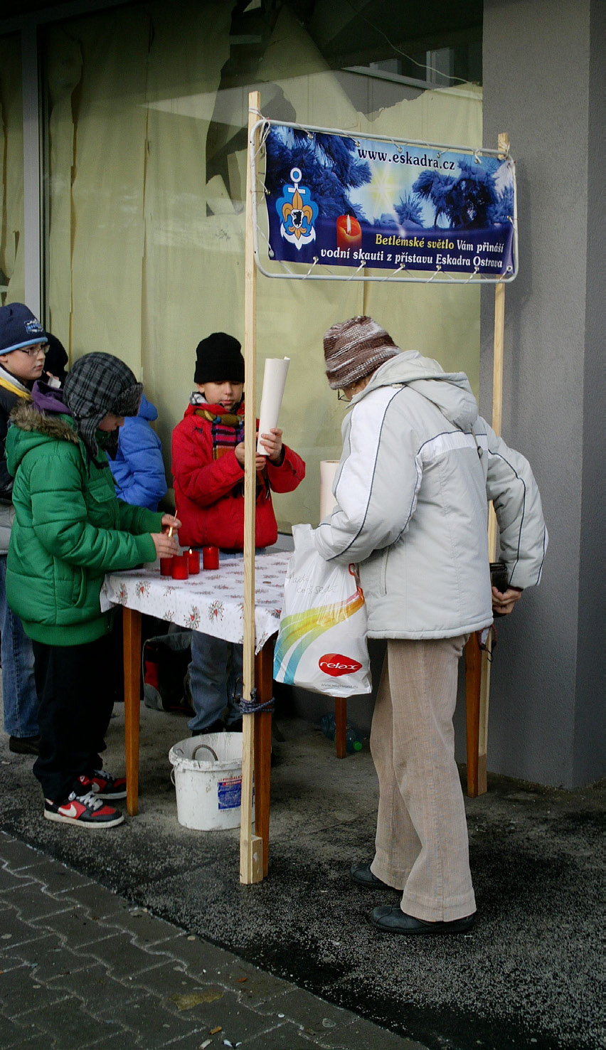 chtivé rovery! Že nevíte, o co se jedná? Přeci o další ročník vodáckého čekatelského lesního kurzu Námořní akademie, ovšem nejen pro vodáky.