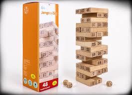48 hracích kamenů 3 hrací kostky pravidla hry JENGA S ČÍSLY Obměna klasické hry jenga, kde jsou na dřevěných kamenech čísla a obsahem