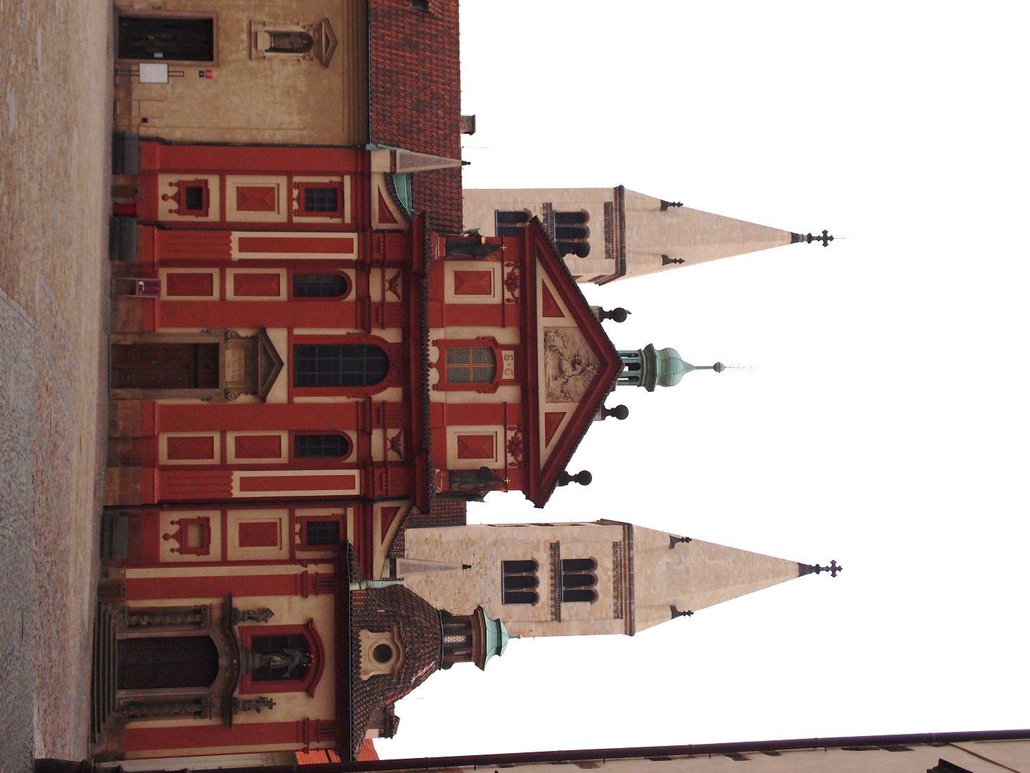 Toto je jeden z nejstarších kostelů na Pražském hradě románská