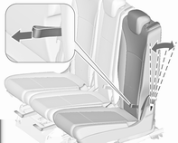 Úložné prostory 83 Výstraha Nesklápějte krajní opěradla, když jsou sedadla v komfortní poloze 3 44. Netahejte za uvolňovací páčku funkce snadného nástupu, když je opěradlo sklopené.
