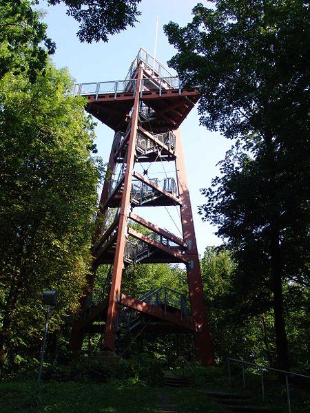 Aussichtsturm auf dem Schlechteberg/ Rozhledna na kopci Schlechteberg 22,2 Meter hoch Zugang zu Fuß Parkplatz