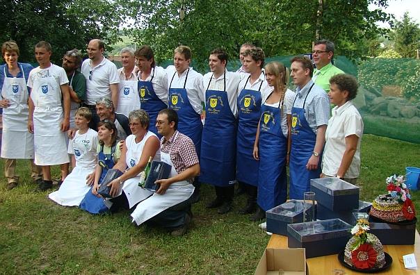 GRANTY A DOTACE Městská knihovna ve Ždánicích získává finanční prostředky z grantů a dotací JMK, EU, v rámci VISK,