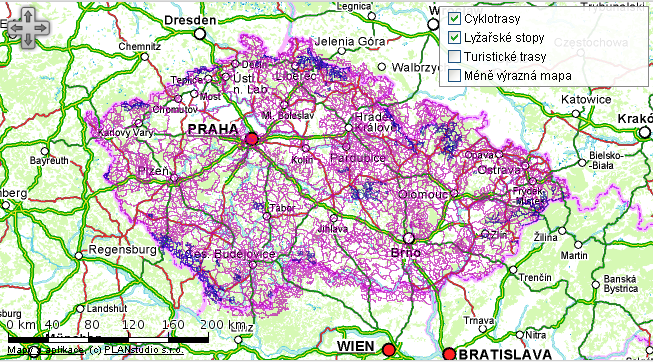 Obrázek 1: Přehled cyklotras (fialová barva) a lyžařských středisek (modrá barva) v ČR Pramen: mapy.idnes, http://mapy.idnes.cz/?