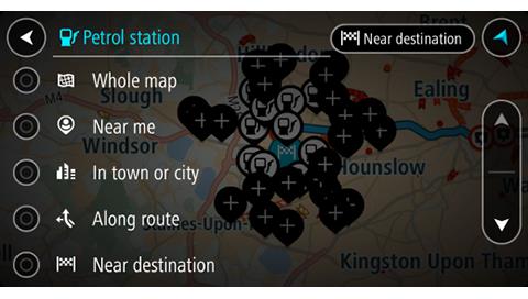 Otevře se mapa zobrazující polohy čerpacích stanic. Pokud je naplánována trasa, zobrazují se na mapě čerpací stanice podél trasy.