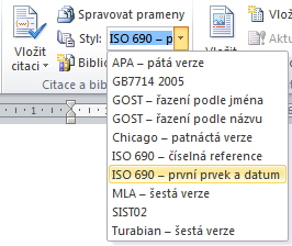 seznam vygenerovaný pomocí aplikace Microsoft Office Word není zcela totožný s normou ČSN ISO 690. Obrázek 3: Výběr citační normy v programu Microsoft Office Word 2010 Zdroj: MICROSOFT CORP.