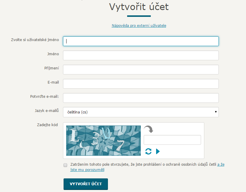 3. Vytvoření účtu: a) Vyplňte povinná pole v registračním formuláři a vyberte preferovaný jazyk pro e-mailovou komunikaci. b) Přečtěte si a odsouhlaste prohlášení o ochraně osobních údajů.