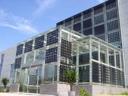 Building Integrated Photovoltaics (BIPV) architektonická variabilita vztah k