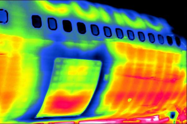 APLIKACE TERMOGRAFIE - 1 Zdroj: IfraTec Vetilátor s elektromotorem