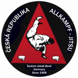 Strana: 1 / 12 7. Organizační řád soutěže Mistrovství Evropy v Allkampf-Jitsu Obsahuje organizační a technická pravidla pro uspořádání mistrovství. 7.1 Filosofie soutěže Hlavním filosofií pořádání soutěží Allkampf-Jitsu je dát žákům motivaci do celoročního tréninku.