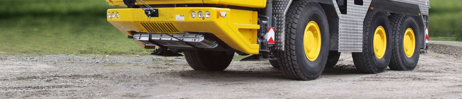 Mobilní jeřáb GROVE GMK 3060 Výrobce Manitowoc Cranes Typ