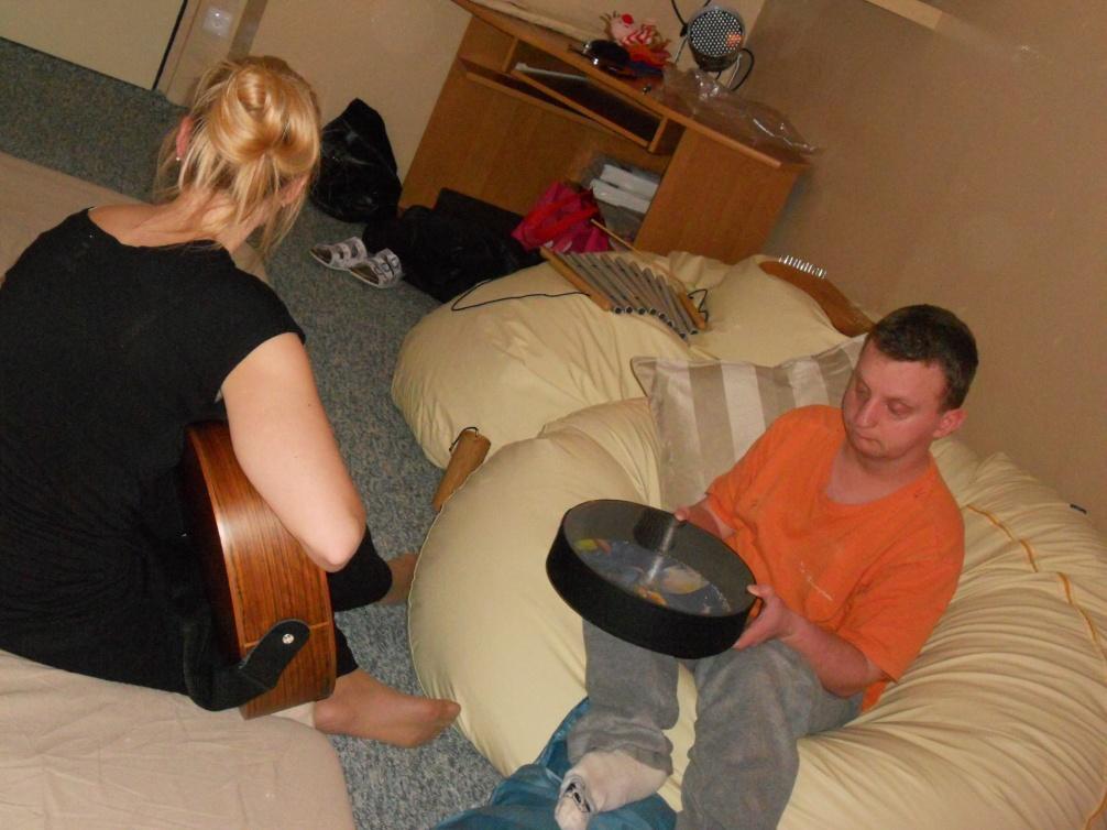 Obrázek 15 Relaxace a hra na rotující vlny (Klient B) Obrázek 16 Hra na ocean drum (Klient B) Příloha