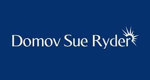 VELKÝ PŘÍBĚH: TRANSFORMACE SUE RYDER Domov Sue Ryder je tradiční a uznávaná organizace => Nyní se postupně mění na Sue Ryder Kromě stávající péče o klientech chce být jedna z hlavních autorit na