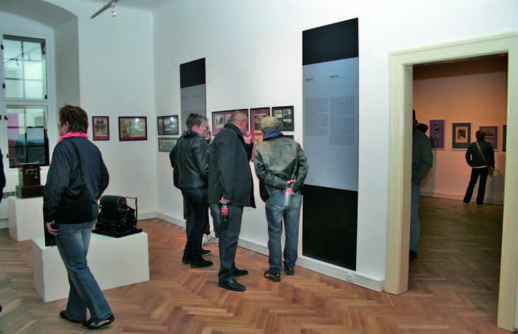 Dokumentem i uměním byla výstava Vydáno v Mikulově, která představila návštěvníkům mikulovské fotografy, nakladatele a tiskaře z doby od konce 19.