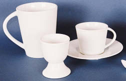 výrobky z porcelánu 11 Porcelánová nádoba na vajíčka PF 0016 5x6,5 cm 49,- Porcelánová šálka PF 0019 7x9 cm 79,- Porcelánový podklad okruhlý PF 0011 15 cm 85,- Porcelánová dóza s