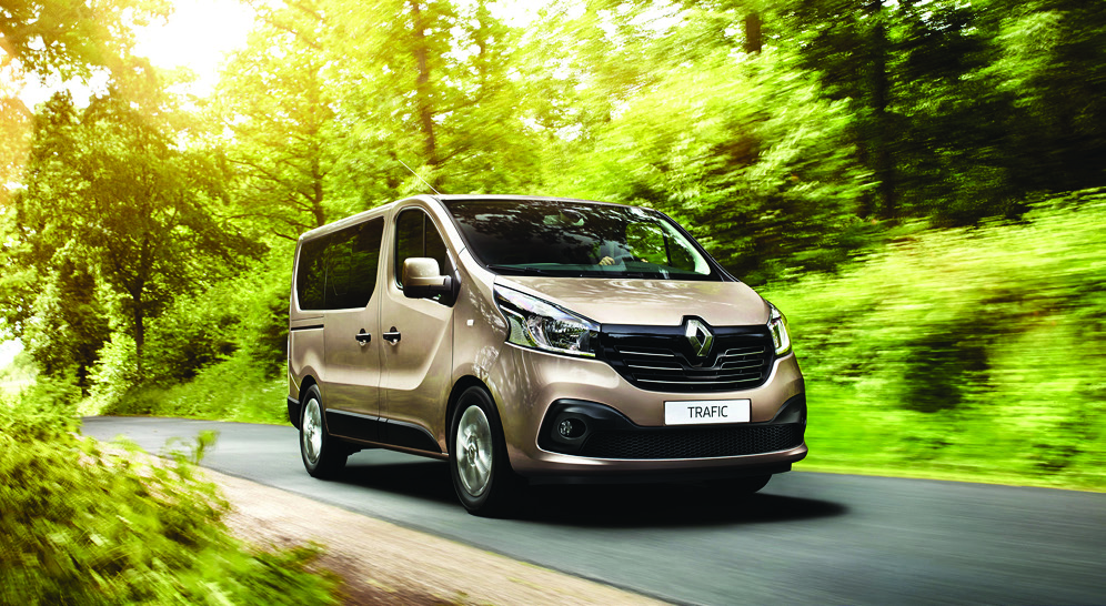 Renault TRAFIC Passenger TRAFIC PASSENGER OBJEM CELKOVÁ HMOTNOSŤ MotorizÁCIA BUSINESS COOL L1H1 L2H1 2 700 kg 2 900 kg 2 900 kg COMBI VAN BUSINESS (6 MIEST) COMBI VAN COOL (6 MIEST) Energy 1,6 dci 95