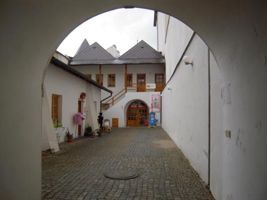 Jednodenní semináře v Olomouci 28. 1. Identita přijatého dítěte, kontakt s bio rodinou - Mgr. M. Blahutová 22. 4. Dospívání dětí v NRP, sexualita dětí - MUDr. D. Zezulová 23. 9.