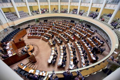 Kolik členů má finský parlament?