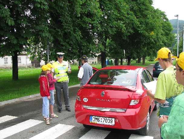 Na zelenou Bezpečné cesty do školy Hlavní výstupy školního projektu mapa dopravně nebezpečných míst přehled dopravního chování žáků dopravně