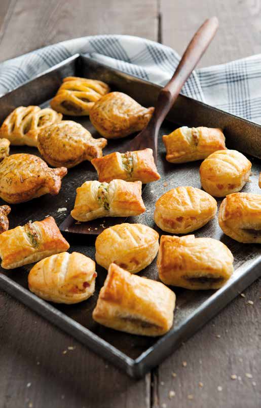 SLANÉ K DOPEČENÍ / SLANÉ K DOPEČENIU EXPRESS CROISSANT SE ŠUNKOU A SÝREM MÁSLOVÝ EXPRESS CROISSANT SO ŠUNKOU A SYROM MASLOVÝ 105 g 18% 22975 KB61 64 ks 0-30 min 160-180 C ± 20 min plněné šunkou a