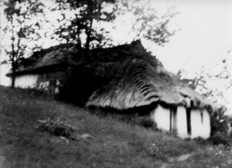 Archivní podoba fotografie, kresba Stávající stav fotografie Obytný dům č. p. 307, zaměřovací akce r.