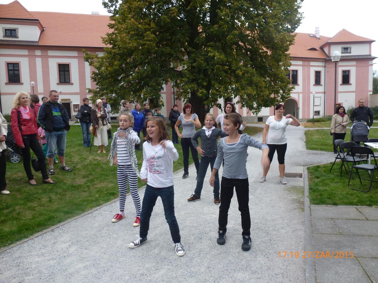 Obsah: Úvodní slovo Poslání, vznik, působnost, struktura Projekty -Charitní pečovatelská