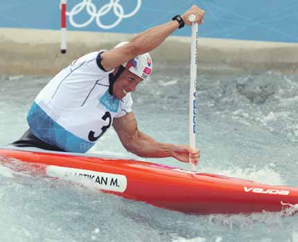 2000, 2004 RÓBERT ERBAN, rýchlostná kanoistika 1992, 1996, 2000, 2004 ELENA KALISKÁ, vodný slalom 1996, 2000, 2004, 2008 PETER HOCHSCHORNER, vodný slalom 2000, 2004, 2008, 2012 PAVOL HOCHSCHORNER,