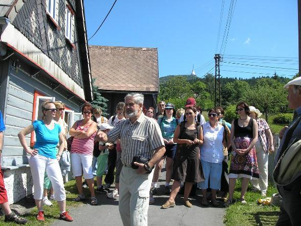 Literární vycházka Literární vycházka Po stopách Karoliny Světlé 2012 Vycházka do Světlé pod Ještědem a okolí, kde proţila část