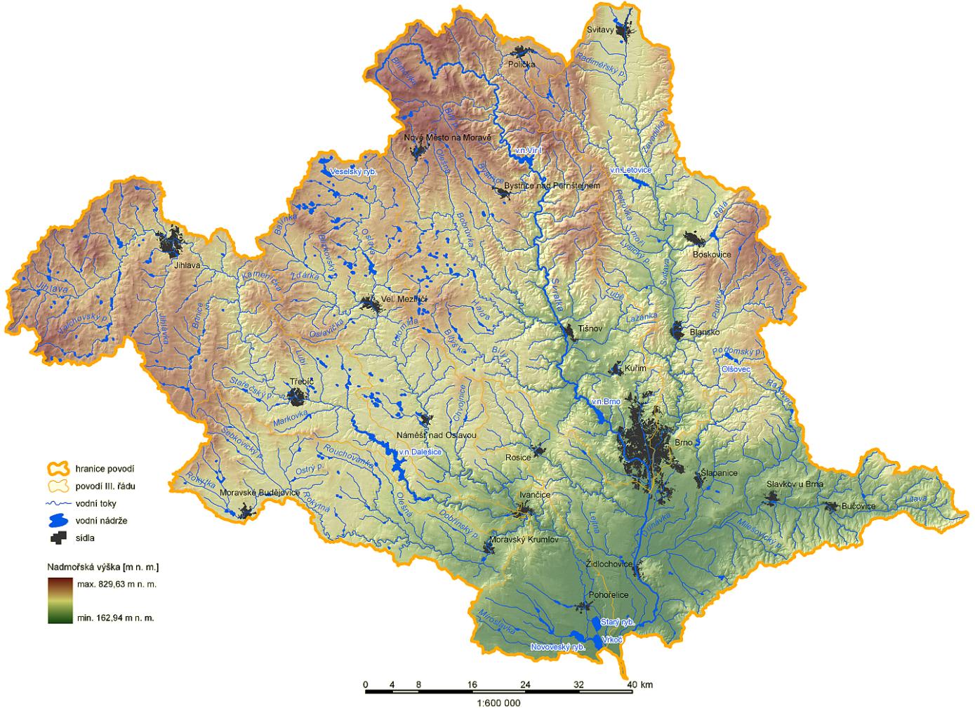 3 Povodí Svratky Řeka Svratka (její povodí je na obr.