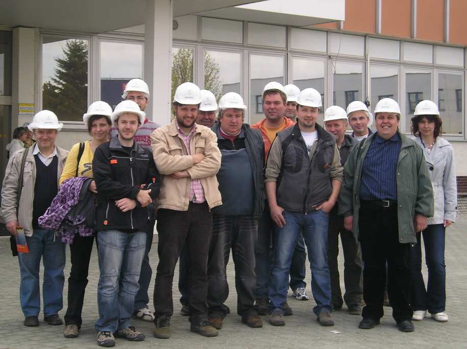 Návštěva jaderné elektrárny v Dukovanech Kronika obce Drahonín 2011 V sobotu 16.