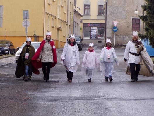 Pečovatelskou službu zajišťuje zkušený tým pracovníků v přímé péči s odbornou způsobilostí k této profesi v čele s vedoucí sociálního úseku, sociální pracovnicí a koordinátorkou pečovatelské služby.