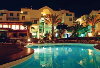 Španělsko > Kanárské Ostrovy > Lanzarote Odlety z Prahy na 8/15 dní, resp. 7/14 nocí Apartmány Barcelo La Galea FFF (all inclusive) Costa Teguise LBG2E4 str.