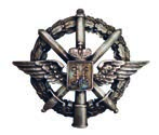 PRVNÍ SVĚTOVÁ VÁLKA Obr. 7, 8 Odznaky pilota a pozorovatele letectva USA z I. světové války. Sbírka Pandis. U.S. Army Air Service Pilot and Observer badges from the time of WWI. Pandis collection.