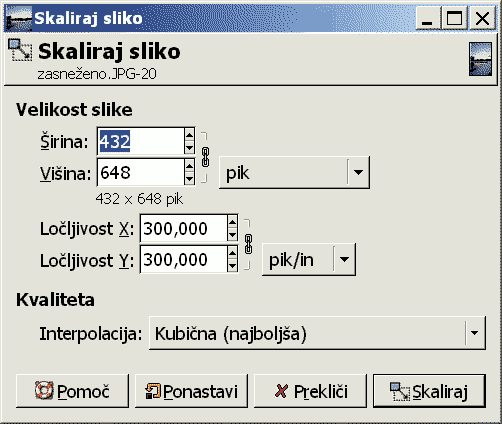 6. IZREZOVANJE, VEČANJE, MANJŠANJE IN ZASUK SLIKE 6.1. Obrezovanje in spreminjanje velikosti slike Za izrezovanje iz slike uporabimo orodje Obreži sliko, ki se nahaja v meniju Slika.