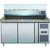 1 ks roštu 600x400mm k jedným dverám vhodné pre nádoby na pizza-cesto R560700 cirkulačné chladenie vonkajší materiál z nerezu vnutorný materiál z nerezu teplota: +2 C ~ +8 C automatické odmrazovanie