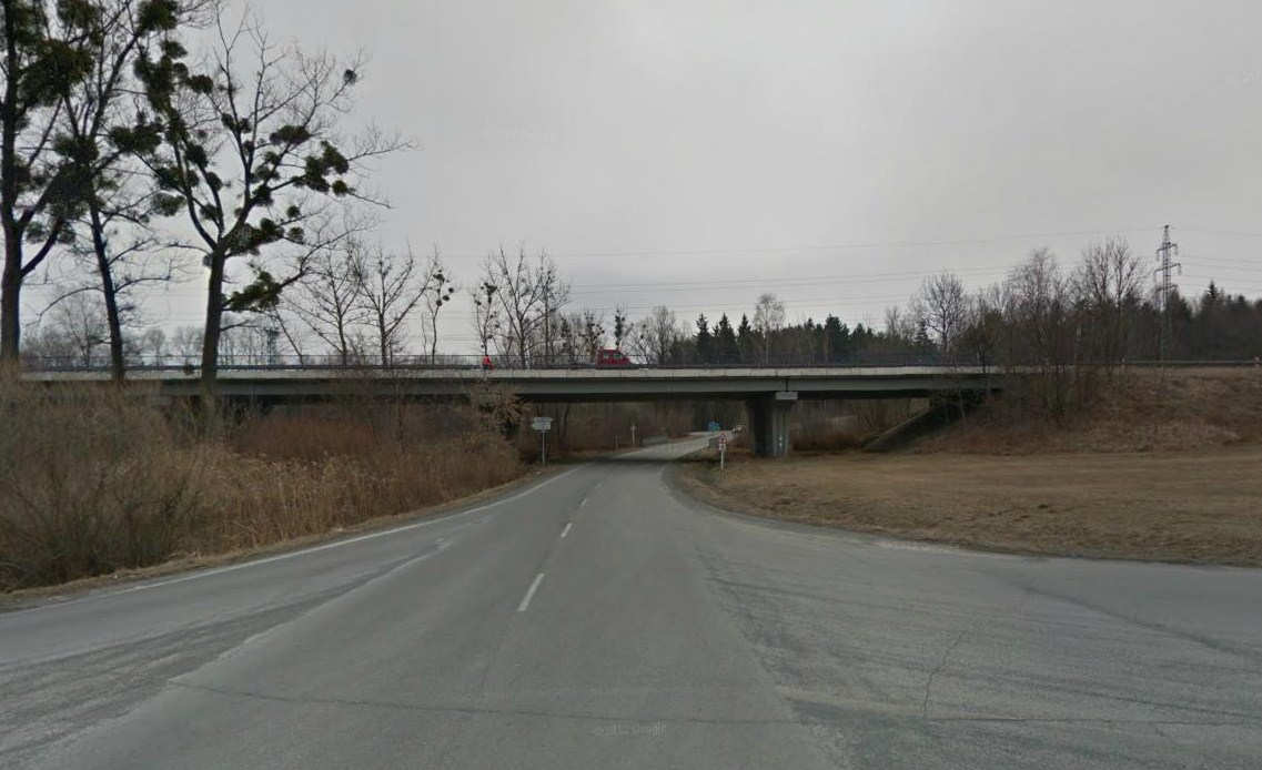 48-023..3 (Most přes potok Sedlnice a sil. III/4822 u obce Borovec) Most se nachází u obce Sedlnice v Moravskoslezském kraji a převádí komunikaci R48 přes potok Sedlnice a silnici III/4822.
