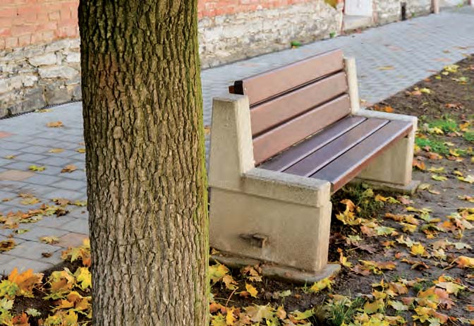 LAVIČKY A STOLY Všechny lavičky a stoly jsou určeny do zahrad a pro pěší zóny na veřejných prostranstvích odpočinkové zóny u cyklistických stezek, turistických a sportovních objektů nebo letních