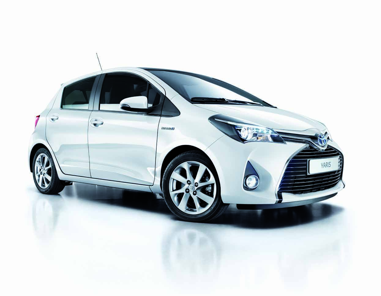 Nový Yaris Hybrid Cenník Zľava 390 na jeden z výhodných paketov!