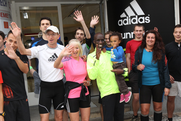 RUNNING MALL INSPIRUJE OSOBNOSTI Z BĚŽECKÉHO SVĚTA Běžecký dům otevřeli pořadatelé závodů RunCzech, jež se běhu a pořádáním vytrvalostních závodů věnují téměř 20 let.